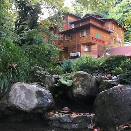 Yazicilar לינה וארוחת בוקר 3*