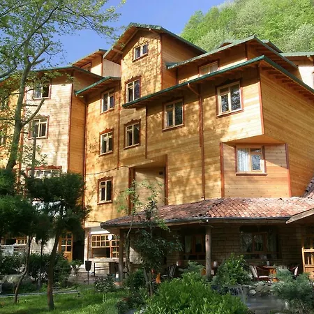 Yazicilar Bed & Breakfast Masukiye