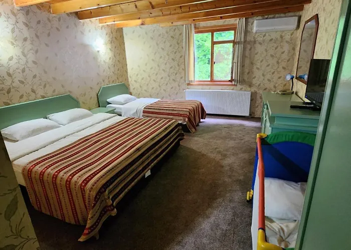 Oda ve Kahvaltı Yazicilar