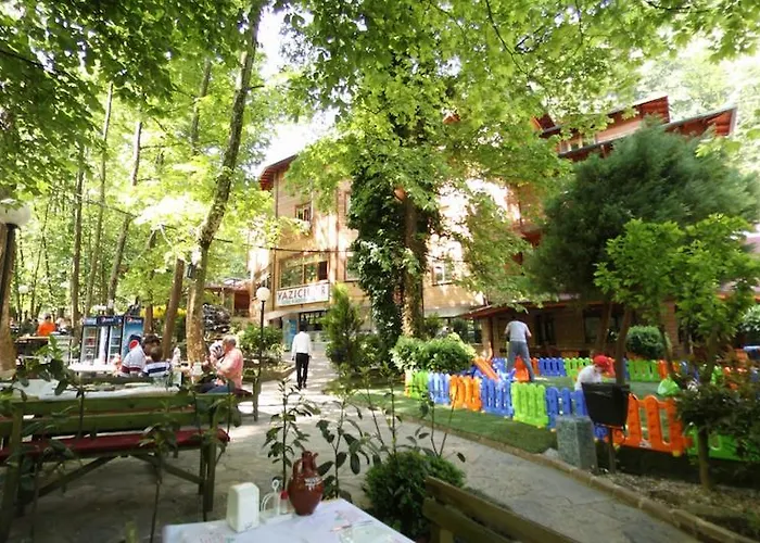 Oda ve Kahvaltı Yazicilar 3*